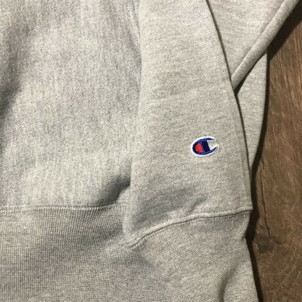 LAST CHANCE SALE BUNDLE TO SAVE!  LIGHT GREY CHAMPION REVERSE WEAVE HOODIE LOGO - Picture 2 of 2